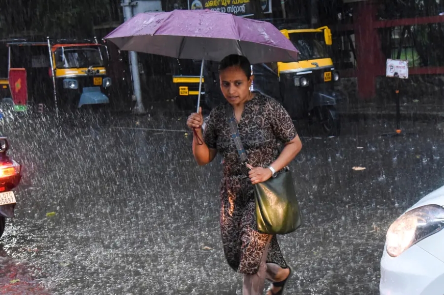 Red Alert Issued in Five Kerala Districts Amid Heavy Rainfall Warning